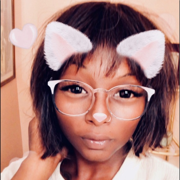 Meet your Posher, Randi - Picture 2 of 5